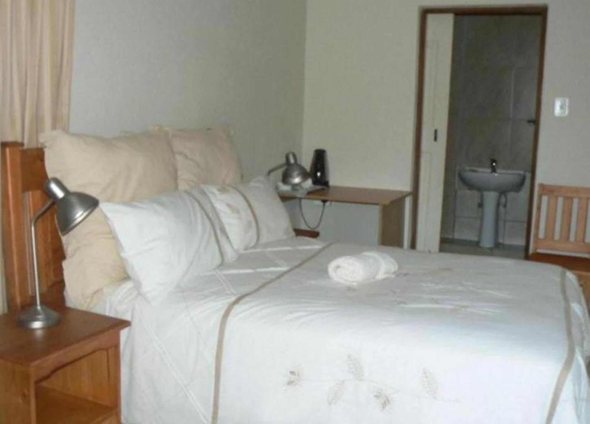 Country Link Guest Lodge コマティプルト エクステリア 写真